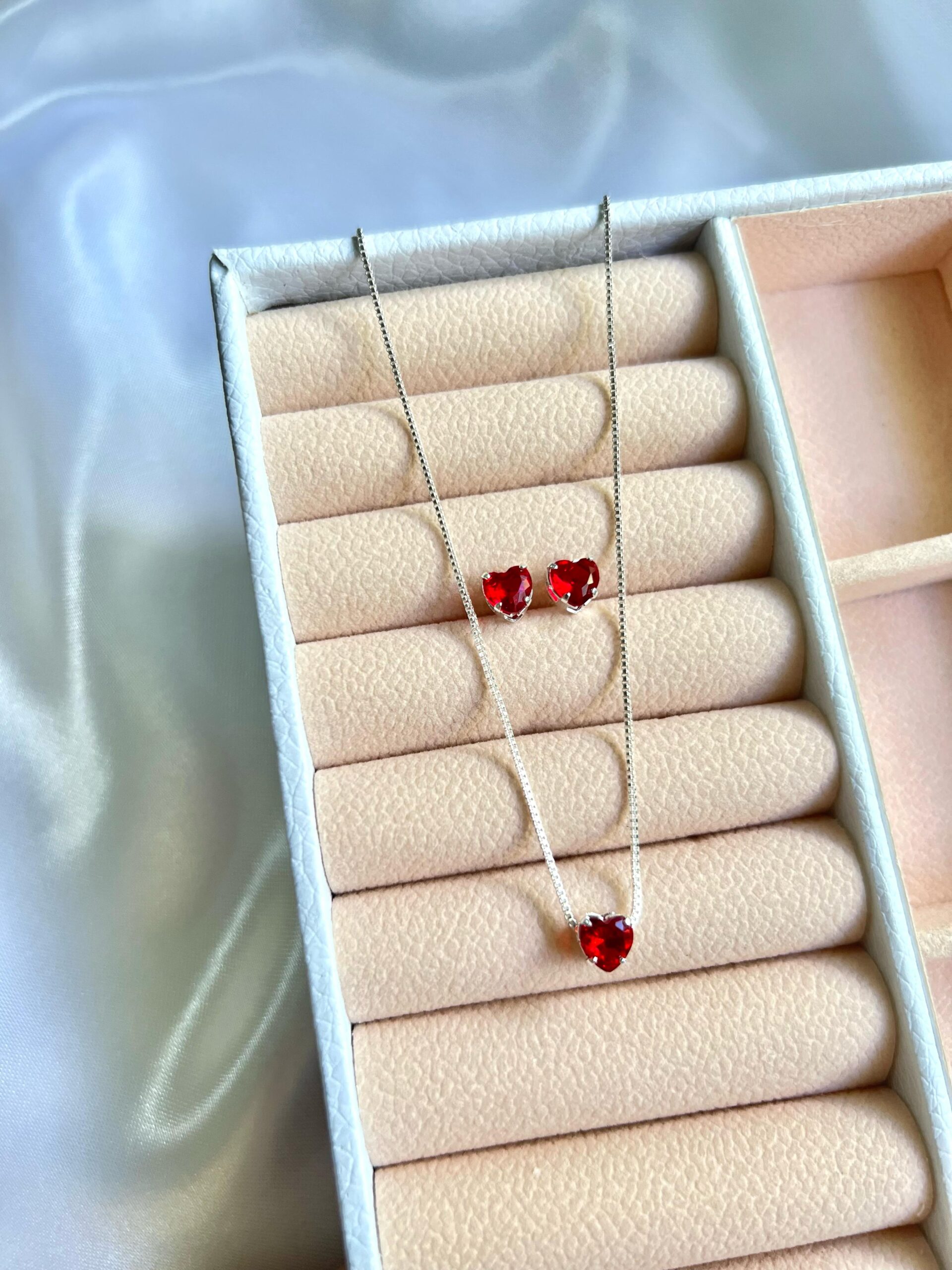 Conjunto Coração Vermelho